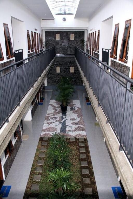 Baliku Guesthouse Batu  Exterior photo
